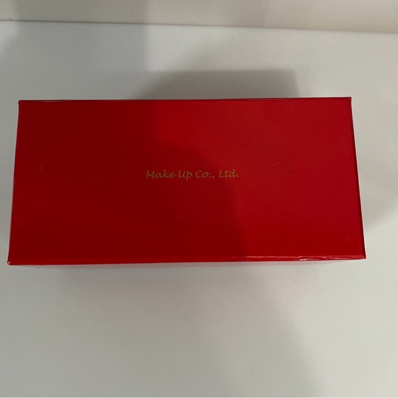 Make Up LSJ 1:43 Scale Alfa Romeo R.Z. Red 1992 Japan Very Nice Condition. - Picture 13 of 13